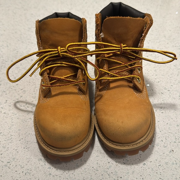 Timberlands • 6” toddler boots - Picture 2 of 8